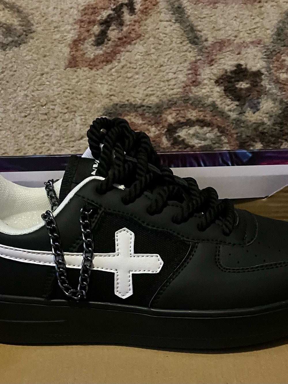 Fanvossem Women's Black Sneakers with White Cross Accent - Low-Top Casual - Picture 2 of 6